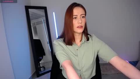 anastasia_doll8 online show from 02-01-26, 07:23