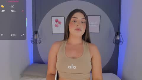 Snapshot of anastasia_lauren chatting on 09-15-25, 07:36 Ana online show from 09-15-25, 07:36