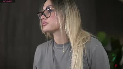 AnastasyaNoir online show from 11-17-25, 06:19