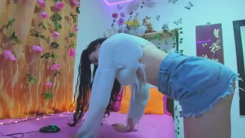 Snapshot of anasttaciia_21 chatting on 02-16-25, 07:26 Independent online show from 02-16-25, 07:26