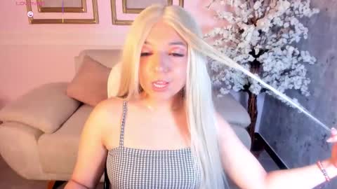 Snapshot of anavelvet chatting on 09-29-25, 08:13 Ana online show from 09-29-25, 08:13