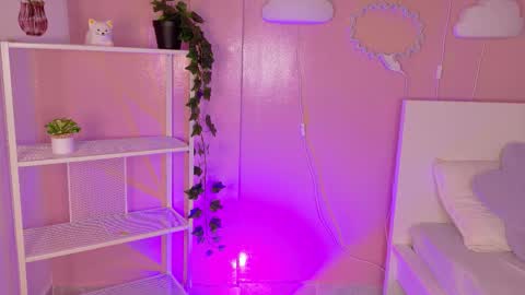 Kendra  online show from 02-11-26, 11:37