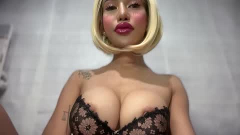 Snapshot of anawalters chatting on 01-09-26, 01:03 anawalters online show from 01-09-26, 01:03