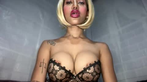 Snapshot of anawalters chatting on 01-19-26, 03:49 anawalters online show from 01-19-26, 03:49