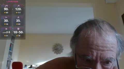 Snapshot of anax69 chatting on 11-18-25, 01:37 mario online show from 11-18-25, 01:37