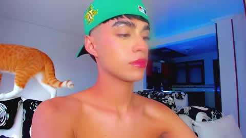 Dani 3  online show from 01-21-25, 08:32