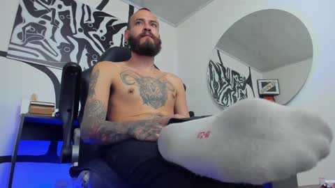 Snapshot of anders_x chatting on 05-14-26, 12:28 Andrs - online show from 05-14-26, 12:28