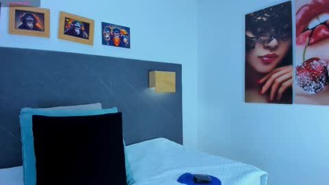 Andrea online show from 03-12-26, 12:33