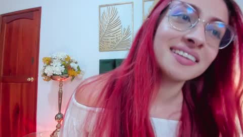 Snapshot of andracyruss chatting on 01-10-25, 05:34 Andra Cyrus online show from 01-10-25, 05:34