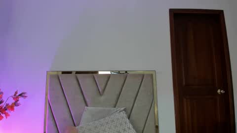 Snapshot of andracyruss chatting on 02-09-25, 02:07 Andra Cyrus online show from 02-09-25, 02:07