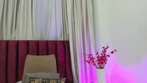 Snapshot of andracyruss chatting on 02-10-25, 11:36 Andra Cyrus online show from 02-10-25, 11:36