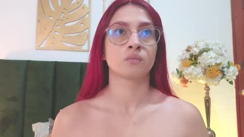 Snapshot of andracyruss chatting on 09-19-25, 11:33 Andra Cyrus online show from 09-19-25, 11:33