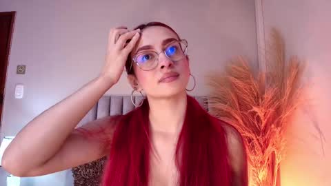 Snapshot of andracyruss chatting on 10-15-25, 11:43 Andra Cyrus online show from 10-15-25, 11:43