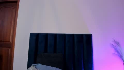 Snapshot of andracyruss chatting on 10-23-25, 11:42 Andra Cyrus online show from 10-23-25, 11:42