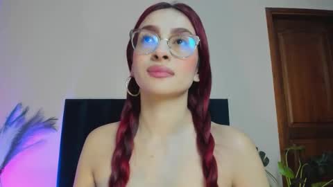 Snapshot of andracyruss chatting on 11-29-25, 12:08 Andra Cyrus online show from 11-29-25, 12:08