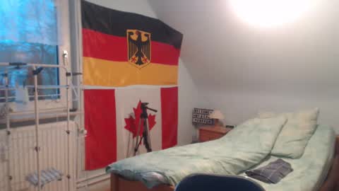 Snapshot of andre124231 chatting on 12-09-24, 02:49 Andre online show from 12-09-24, 02:49