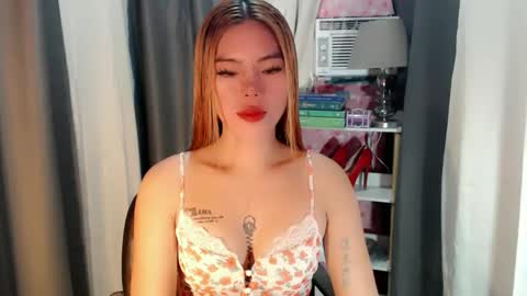 andrea06121998 online show from 02-19-26, 12:56