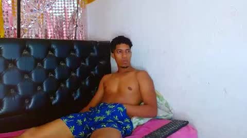 andrea andres couplehot online show from 05-01-26, 03:00
