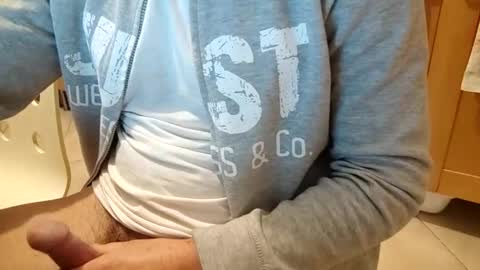 Snapshot of andrea_feetlover chatting on 09-24-25, 05:22 andrea_feetlover online show from 09-24-25, 05:22