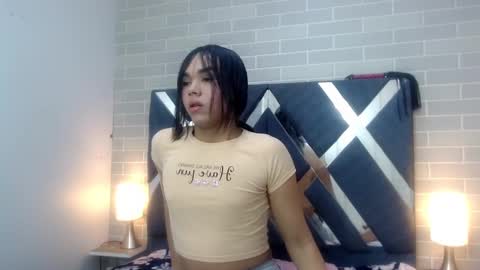 Snapshot of andrea_gill_ chatting on 01-31-25, 11:35 Andres Gil online show from 01-31-25, 11:35