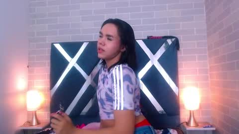 Snapshot of andrea_gill_ chatting on 02-07-25, 06:34 Andres Gil online show from 02-07-25, 06:34