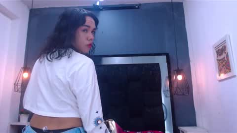 Snapshot of andrea_gill_ chatting on 09-16-25, 07:04 Andres Gil online show from 09-16-25, 07:04