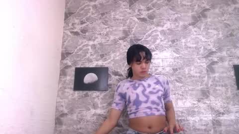 Snapshot of andrea_gill_ chatting on 10-07-25, 12:24 Andres Gil online show from 10-07-25, 12:24