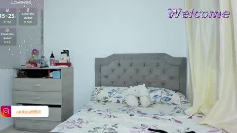 Snapshot of andrea_hillss2 chatting on 09-18-25, 11:40 ANDREA online show from 09-18-25, 11:40