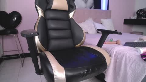 Andrea Ramos online show from 12-15-24, 09:24