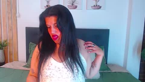 Snapshot of andrea_secret_ chatting on 10-07-25, 03:20 ANDREA  online show from 10-07-25, 03:20