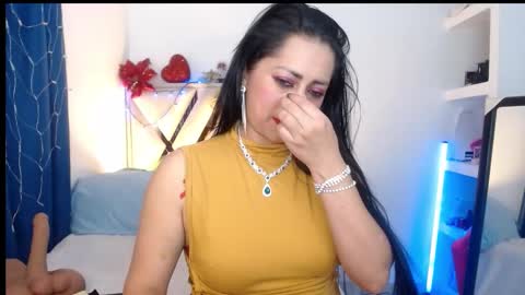 Andrea online show from 12-17-25, 10:49