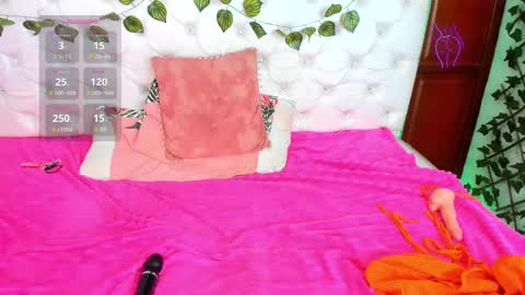 Snapshot of andrea_williams24 chatting on 01-21-25, 07:39 Naomi Andrea Daviss online show from 01-21-25, 07:39
