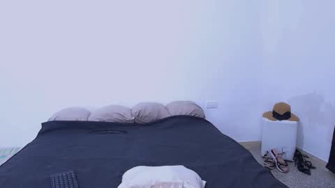 Andrea online show from 11-10-25, 05:23