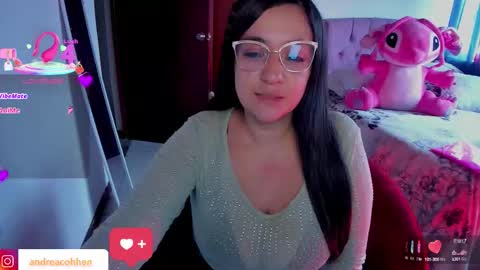 Snapshot of andreacohenz chatting on 09-24-25, 01:25 andrea online show from 09-24-25, 01:25