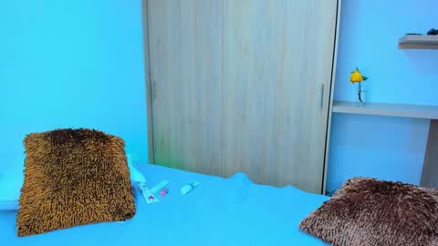 Snapshot of andreamodel chatting on 02-19-25, 04:00 andrea online show from 02-19-25, 04:00