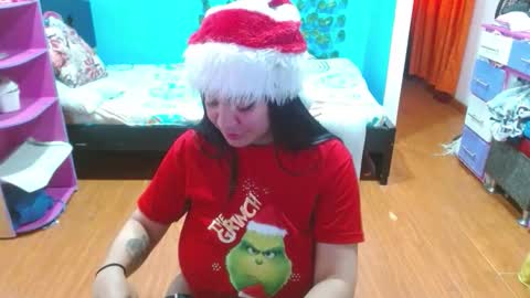 Snapshot of andrebigboobs chatting on 12-05-25, 06:26 Andre online show from 12-05-25, 06:26