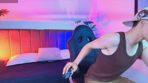 andreew_style_ online show from 04-20-26, 09:27