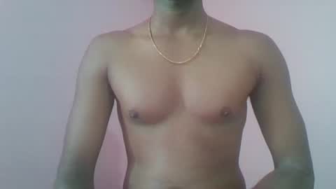 Snapshot of andres01_ chatting on 10-17-25, 05:43 andres01_ online show from 10-17-25, 05:43