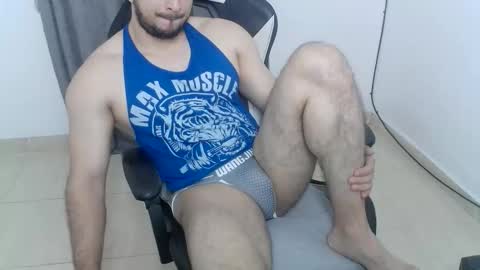 andres180950734 online show from 11-24-25, 10:53