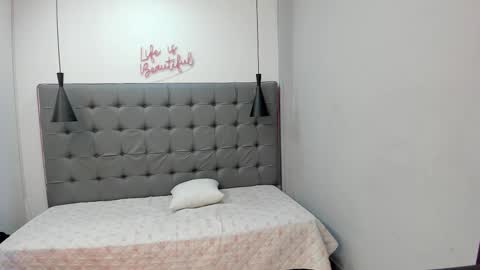 IM ANDRES online show from 12-19-25, 03:13