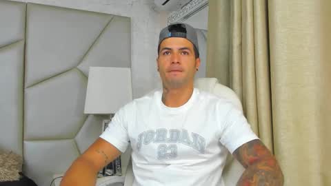 insta andres clark  online show from 09-21-25, 05:36