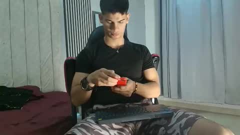 andres_stud online show from 09-30-25, 04:17