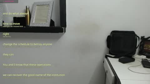 Snapshot of andrescoll25 chatting on 03-21-26, 01:43 andrescoll25 online show from 03-21-26, 01:43