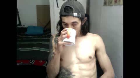 Snapshot of andresdelews chatting on 01-08-26, 03:53 Delews online show from 01-08-26, 03:53