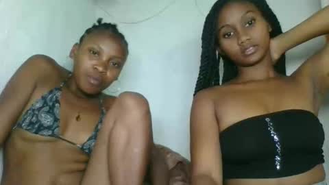 Snapshot of andressa03 chatting on 11-10-25, 06:29 andressa03 online show from 11-10-25, 06:29