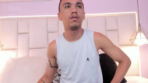 Snapshot of andressolorzano chatting on 06-06-26, 11:37 Andres online show from 06-06-26, 11:37