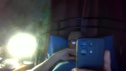 Snapshot of andrew160258 chatting on 05-05-26, 11:57 Andrew online show from 05-05-26, 11:57