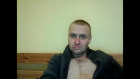 andrew3356577 online show from 02-22-25, 09:59