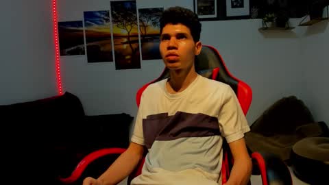 andrew_2811 online show from 10-02-25, 06:09