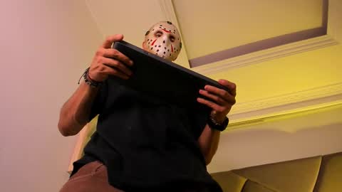 Snapshot of andrew_colleman1 chatting on 10-28-25, 07:01 Colleman online show from 10-28-25, 07:01